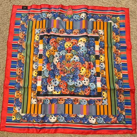 Christian Louboutin - Picture 2 of 11